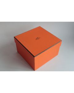 HERMES Boite carton orange 17,5x17,5x10,5 cm