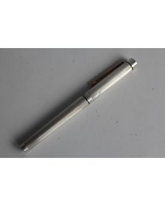 Stylo plume Sheaffer 585 argent plume or 14K