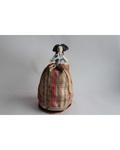Demi figurine porcelaine Alsacienne