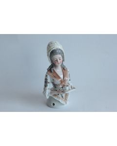 Demi figurine porcelaine allemande chocolatière