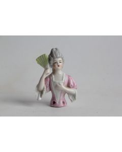 Demi figurine porcelaine Femme Marquise à l'éventail