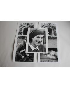 Lot 5 Photographies d'art JAN NEUMAN portraits de religieuses