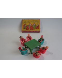 Salon de thé miniature celluloïd Fairylite Monster Dolls Teaparty set
