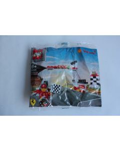 LEGO Finish ligne and podium Ferrari ref 40194