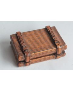 Ancienne boite à timbres bois sculpté