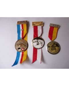 Médailles (3 ) Pompier 
