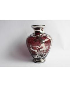 Vase a décor en application d'argent enfant