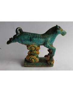 CHINE Ancienne tuile faîtière Cheval céramique émaillée
