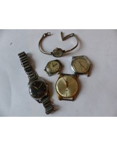 Cinq montres anciennes