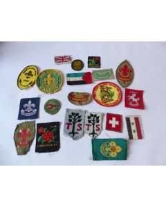 Collection de 20 écussons Scouts
