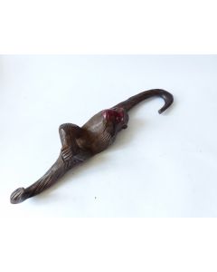 Porte manteau en bois sculpté Art populaire Suisse Brienz
