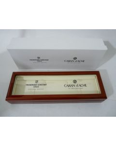 Écrin vitrine Montre FREDERIQUE CONSTANT Stylo CARAN D'ACHE