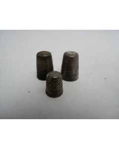 Dés à coudre (3) argent et enfant