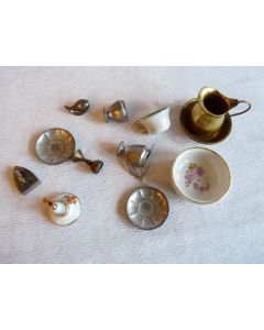 Ensemble de vaisselle maison de poupée