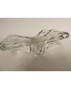 BACCARAT Petite coupe sculpture en cristal