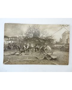 CPA Photo Écorçage du Liège Fabricant Vieux Métier