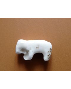 Ancienne fève en porcelaine