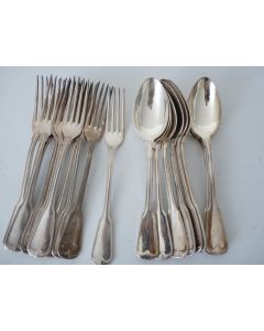 Service de 10 cuillères et 10 fourchettes métal argenté