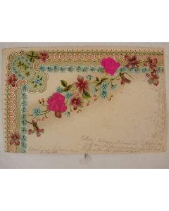 CPA fantaisie gaufrée et soie fleurs roses myosotis