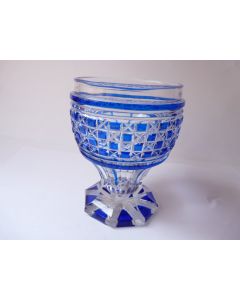 Verre cristal taillé overlay bleu