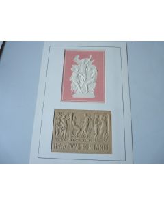 Deux bas relief Parfums Fontanis et Opéra de Paris