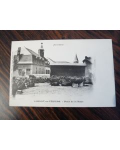 CPA 43 Condat en Féniers - Place de la Halle