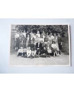Photo d'école de filles a Genève 1957 dédicacée Boissonnas