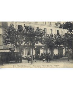 PELUSSIN - LOIRE - CPA Annexe de l'hôtel du Pilat Fabry