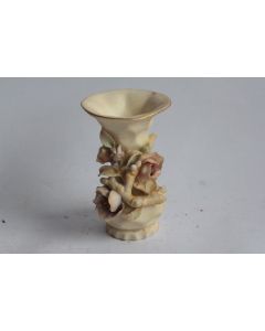 Petit vase porcelaine Rudolstadt Volkstedt Allemagne