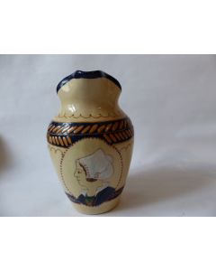 Pichet Faïence de Quimper Bigoudène HB 295