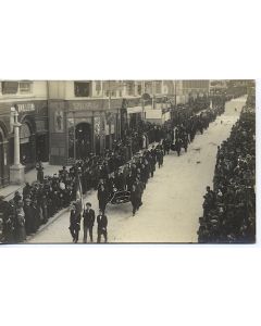 Carte postale Hérault 34 Montpellier Défilé funéraire rue de la Loge (2)