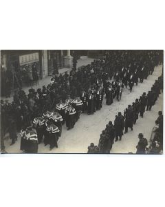 Carte postale Hérault 34 Montpellier Défilé funéraire rue de la Loge (16)