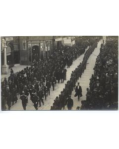 Carte postale Hérault 34 Montpellier Défilé funéraire rue de la Loge (17)