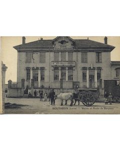 Carte postale France Bouthéon Loire Mairie et école garçons Attelage