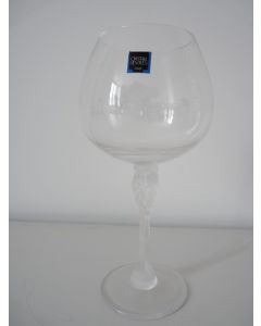 Verre à vin cristal SEVRES modèle vigne raisin
